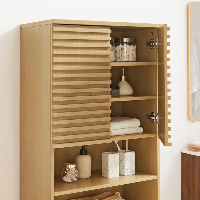 63 Zoll hoher Badezimmerschrank mit Soft-Close-Türen und verstellbaren Einlegeböden